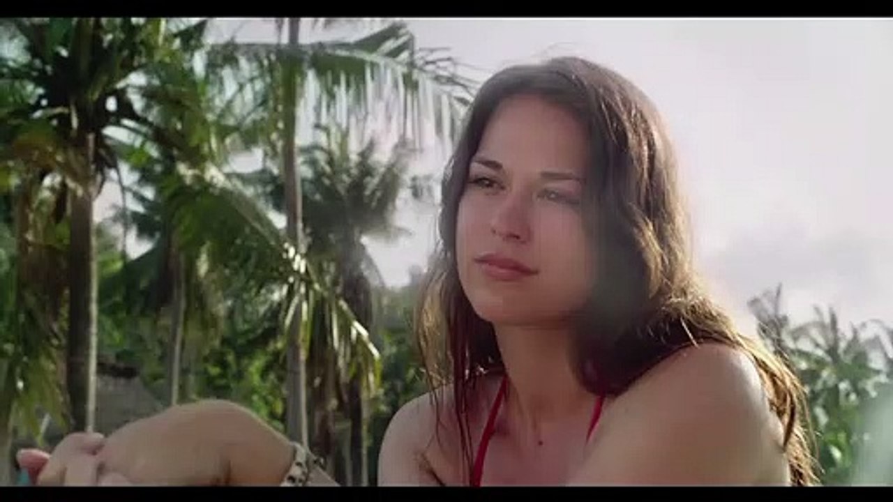 Die perfekte Welle | movie | 2014 | Official Trailer