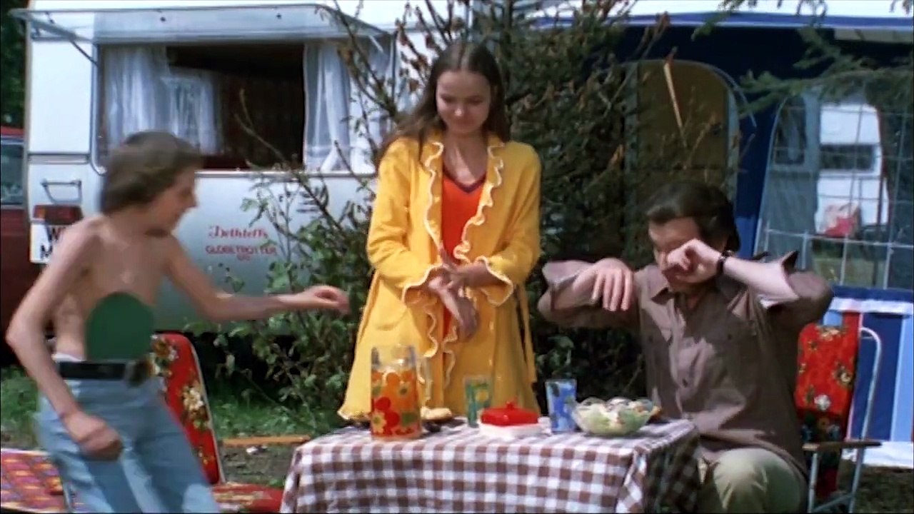 Hauptsache Ferien | movie | 1972 | Official Trailer