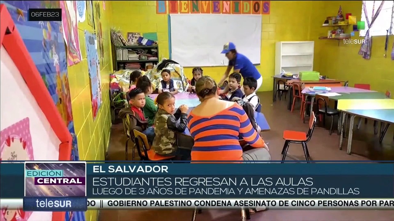 El Salvador: Miles de estudiantes regresan a clases de forma presencial