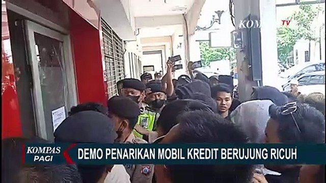 Tak Terima Debt Collector Tarik Mobil Nasabah, Kantor Bank Finance Swasta di Surabaya Didemo Warga!