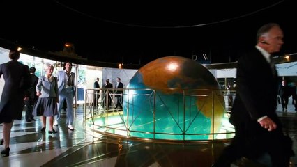 Артур. Идеальный миллионер | movie | 2011 | Official Trailer