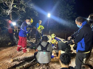 เด็กตกท่อ ล่าสุดขุดลึก 15 เมตร ใกล้ถึงตัว จนท.เร่งช่วย