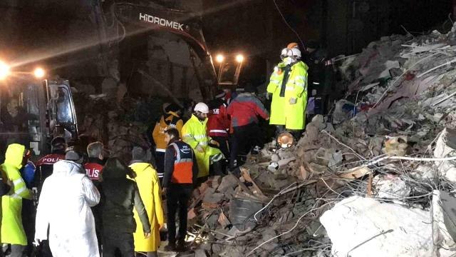 Elazığ'da arama çalışmaları tamamlandı, son kişinin de cansız bedenine ulaşıldı