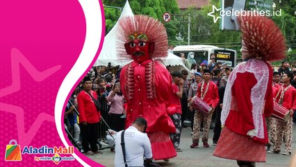 Wamenparekraf Angela Tanoesoedibjo Hadiri Perayaan Cap Go Meh, Buka Acara Pawai Budaya