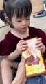 Con gái Trương Mỹ Nhân 2 tuổi giọng nói líu lo