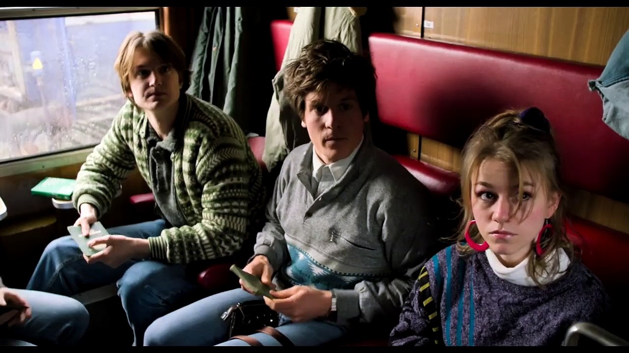 Zwischen uns die Mauer | movie | 2019 | Official Trailer