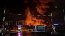 İskenderun Limanı'ndaki yangın devam ediyor