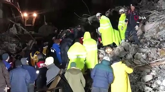 Elazığ'da arama çalışmaları tamamlandı, son kişinin de cansız bedenine ulaşıldı