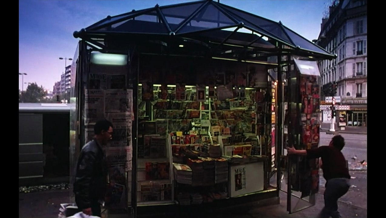 Passagiere der Nacht | movie | 2022 | Official Trailer