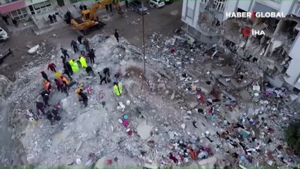 Adana'da oluşan büyük hasar günün ilk ışıklarıyla havadan görüntülendi