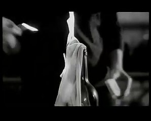 Reconstitution du film "Fabrication d’un cocktail Molotov" de Holger Meins | movie | 2001 | Official Clip