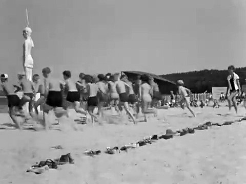 Добро пожаловать, или Посторонним вход воспрещен | movie | 1964 | Official Trailer