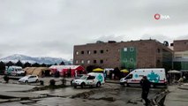Gaziantep’te deprem sonrası hastane bahçesi ve yoldaki asfalt böyle ayrıldı