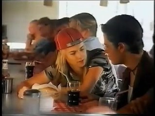 Alien Arsenal - Welt in Gefahr | movie | 1999 | Official Trailer