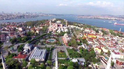 Ο Κλέαρχος, Η Μαρίνα Και Ο Κοντός | movie | 2015 | Official Trailer