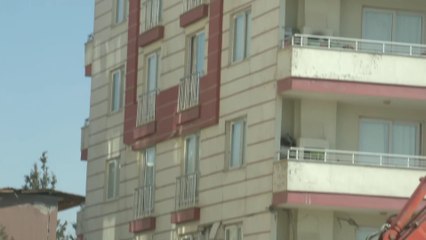 مراسل العربية: إخلاء كل المباني المتصدعة في نورداغ وإصلاحية وأضنة من السكان