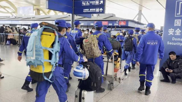 Daha Fazla Sayıda Çinli Sivil Kurtarma Ekibi Türkiye'deki Kurtarma Çalışmalarına Katılıyor