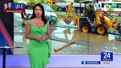 Chorrillos: furgoneta queda atrapada en enorme aniego