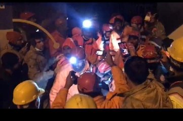 ADIYAMAN'DA 17 YAŞINDAKİ BARAN, 138'İNCİ SAATTE KURTARILDI