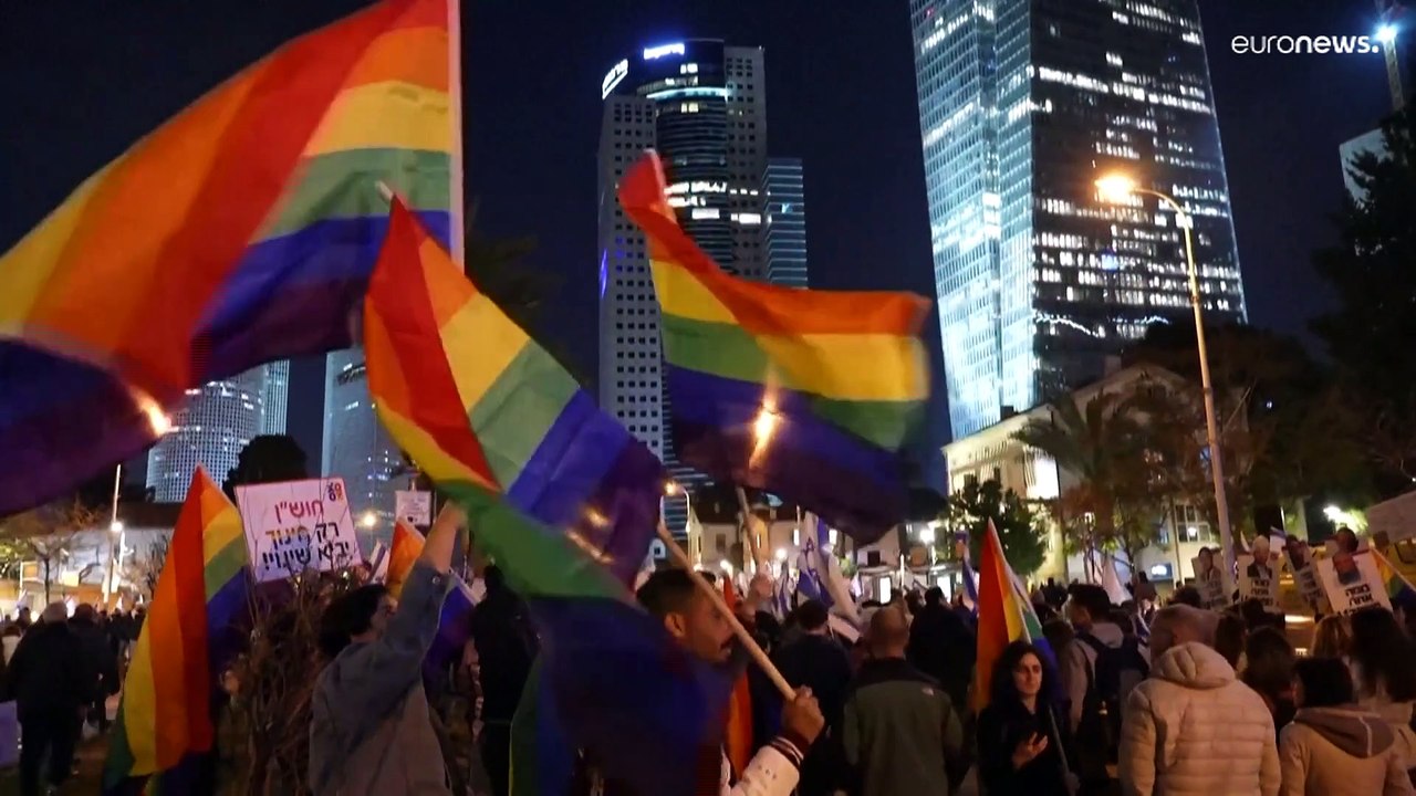 شاهد: احتجاجات ضخمة مناوئة لحكومة نتنياهو تنديداً بمشروع تعديل النظام القضائي