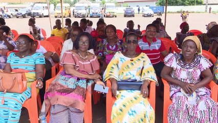 Marie-Thérèse Houphouët-Boigny rend visite aux populations de Toumodi