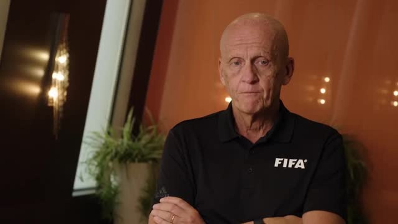 Collina: Wollen Zuschauern den VAR näherbringen