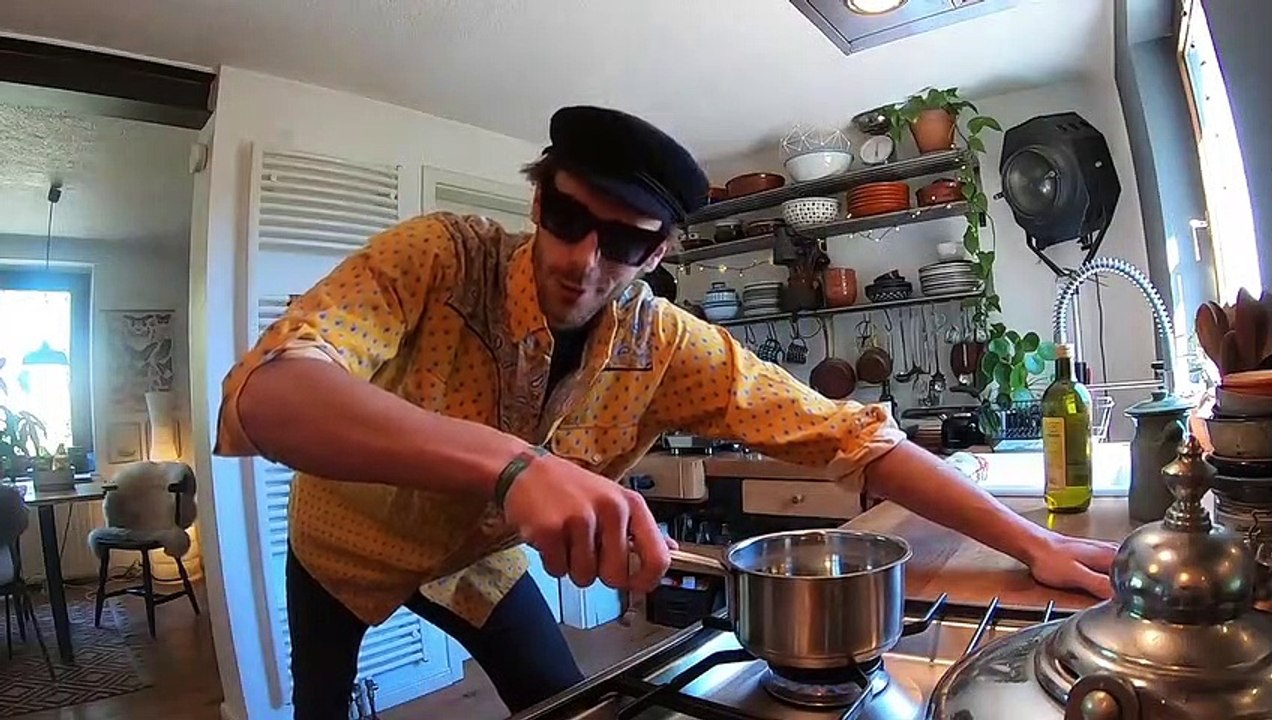 100.000 - Alles was ich nie wollte | movie | 2020 | Official Featurette