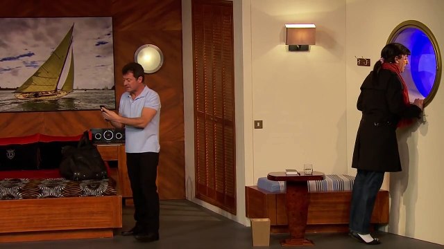 Les Chevaliers du Fiel : Croisière d'enfer ! | movie | 2014 | Official Clip