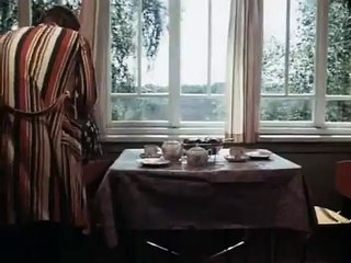 Завтрак на траве | movie | 1979 | Official Clip