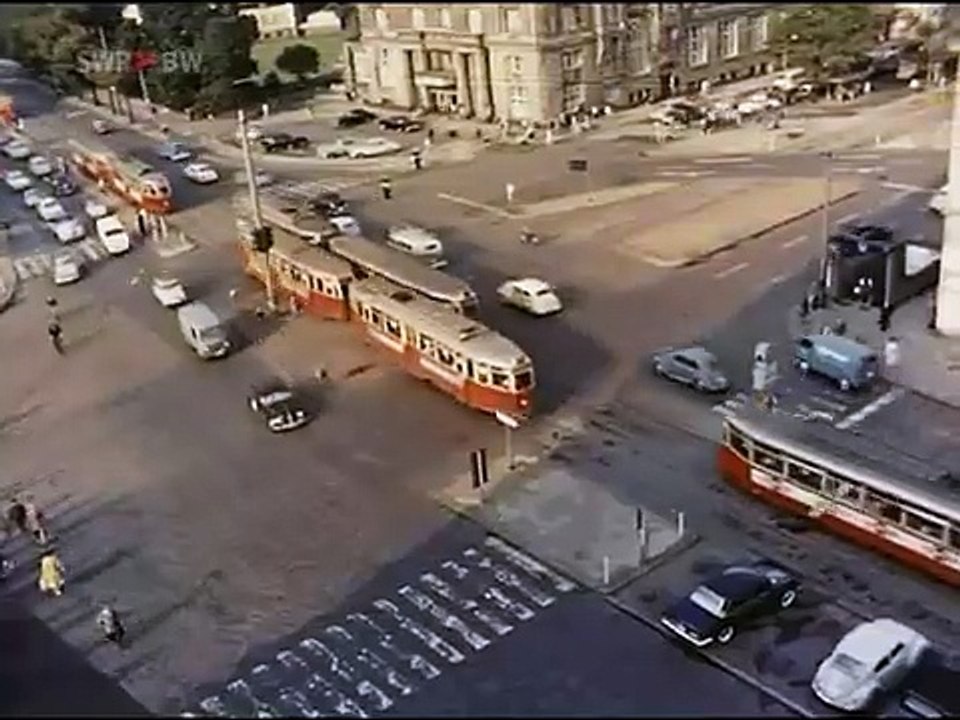 Der letzte Fußgänger | movie | 1960 | Official Clip