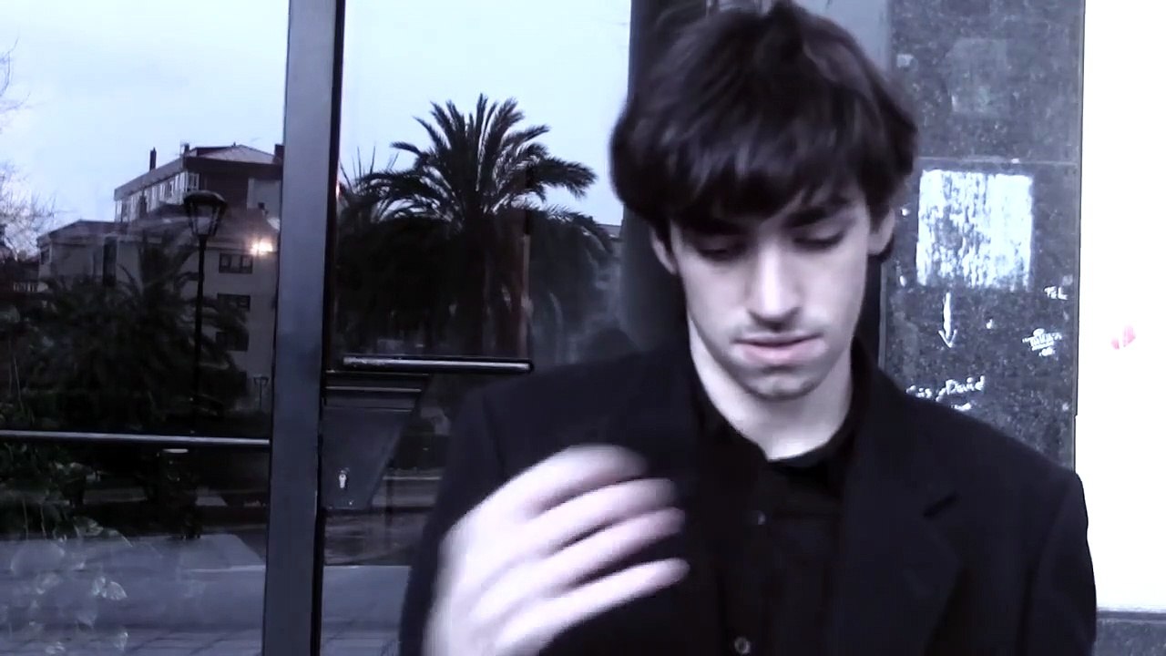 ¿Eres feliz con tu trabajo, 41? | movie | 2017 | Official Clip