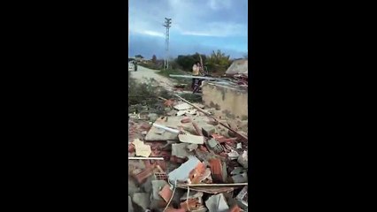 Gökhan Zan Hatay'da enkazlara seslenerek isyan etti: Allah'ını seven buraya gelsin artık