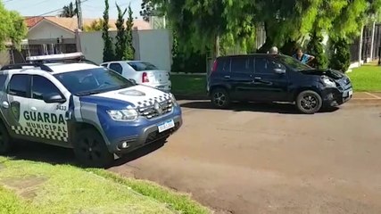 Carros se envolvem em colisão no Coqueiral e Bombeiros são acionados