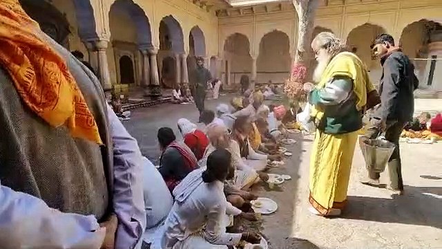 गलता तीर्थ में भंडारा, संतों ने पाई प्रसादी... देखिए VIDEO