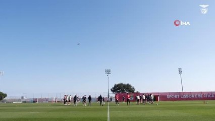 Benfica'dan depremde hayatını kaybedenler için saygı duruşu