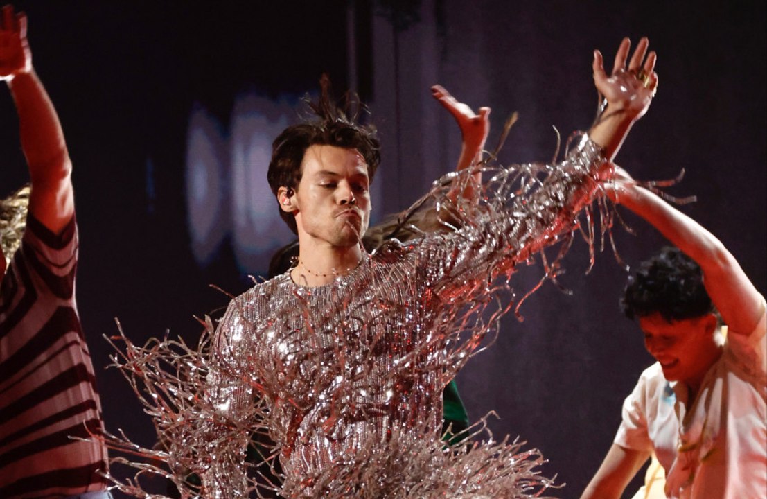 'Beyoncé should have won': Beyoncé fans heckle Harry Styles at Grammys