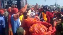 भाजपा विधायक नागवंशी ने किया फिल्मी गाने पर डांस, कांग्रेस ने बताया अशोभनीय
