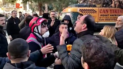 Deprem bölgesindeki yurttaşlardan Bakan Kirişçi’ye tepki: 'Bir vinç getiremediniz, devletsiniz değil mi?'