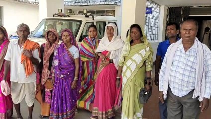 video story राशन दुकान समूह को देने ग्रामीणों ने की शिकायत