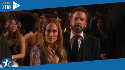 Télécharger la video: Grammy Awards 2023 : ce qu'a dit Jennifer Lopez à Ben Affleck lors de leur dispute filmée en direct