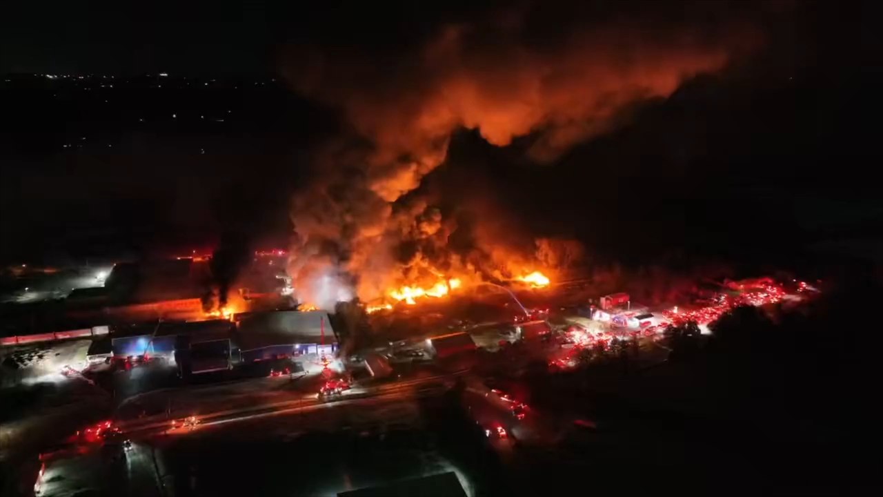 Ohio: gefährliche chemikalien nach zugentgleisung in luft freigesetzt