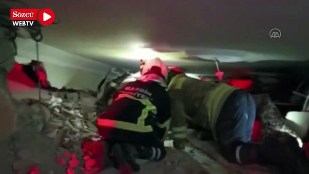 Mardin'den giden ekip Şanlıurfa ve Gaziantep'te enkaz altından 2 kişiyi kurtardı