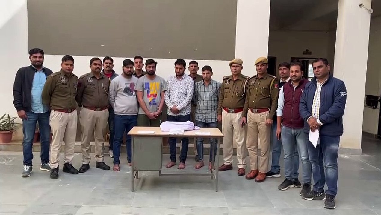 नकली नोट बनाने वाला गिरोह पकड़ा, 4 गिरफ्तार