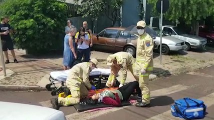 Mulher é jogada contra para-brisas de carro na Rua Xavantes, no Santa Cruz