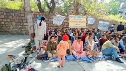 Forest workers strike: सुन लो सरकार, अबकी बार लड़ाई आरपार