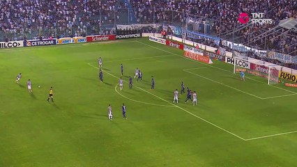 El golazo de tiro libre de Nahuel Bustos ante Atlético Tucumán