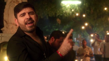 Valentín Elizalde - Vestido Rojo