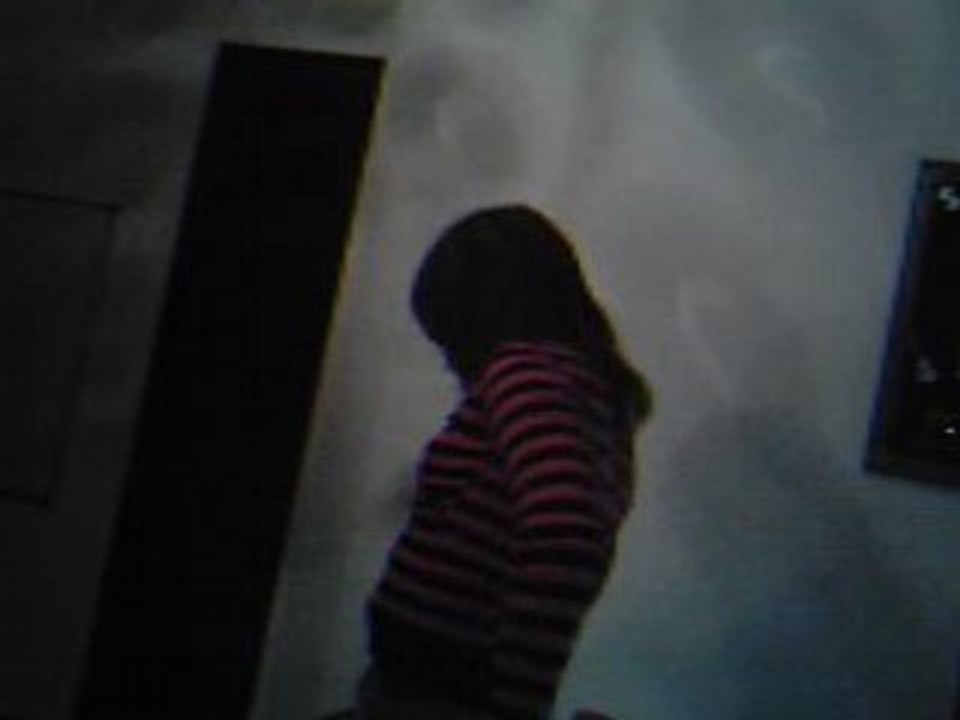 Moi qui dance la tecktonik