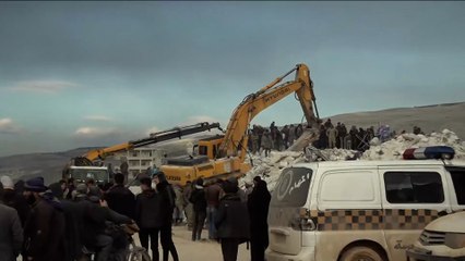 في إعزاز السورية.. العثور على ناجين تحت الركام يبعث الأمل ويزيد أعباء المنقذين