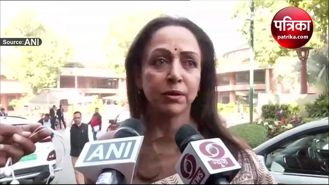 महुआ मोइत्रा पर बरसीं हेमा मालिनी! टीएमसी सांसद को दी ये नसीहत, देखें वीडियो